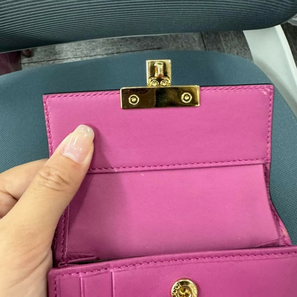 100% Authentic Gucci Padlock Leather Wallet - Picture 10 of 14